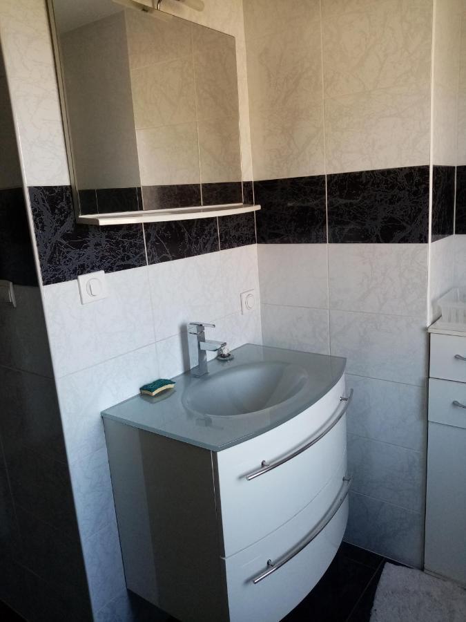 Chez Patou Apartment Jezainville ภายนอก รูปภาพ